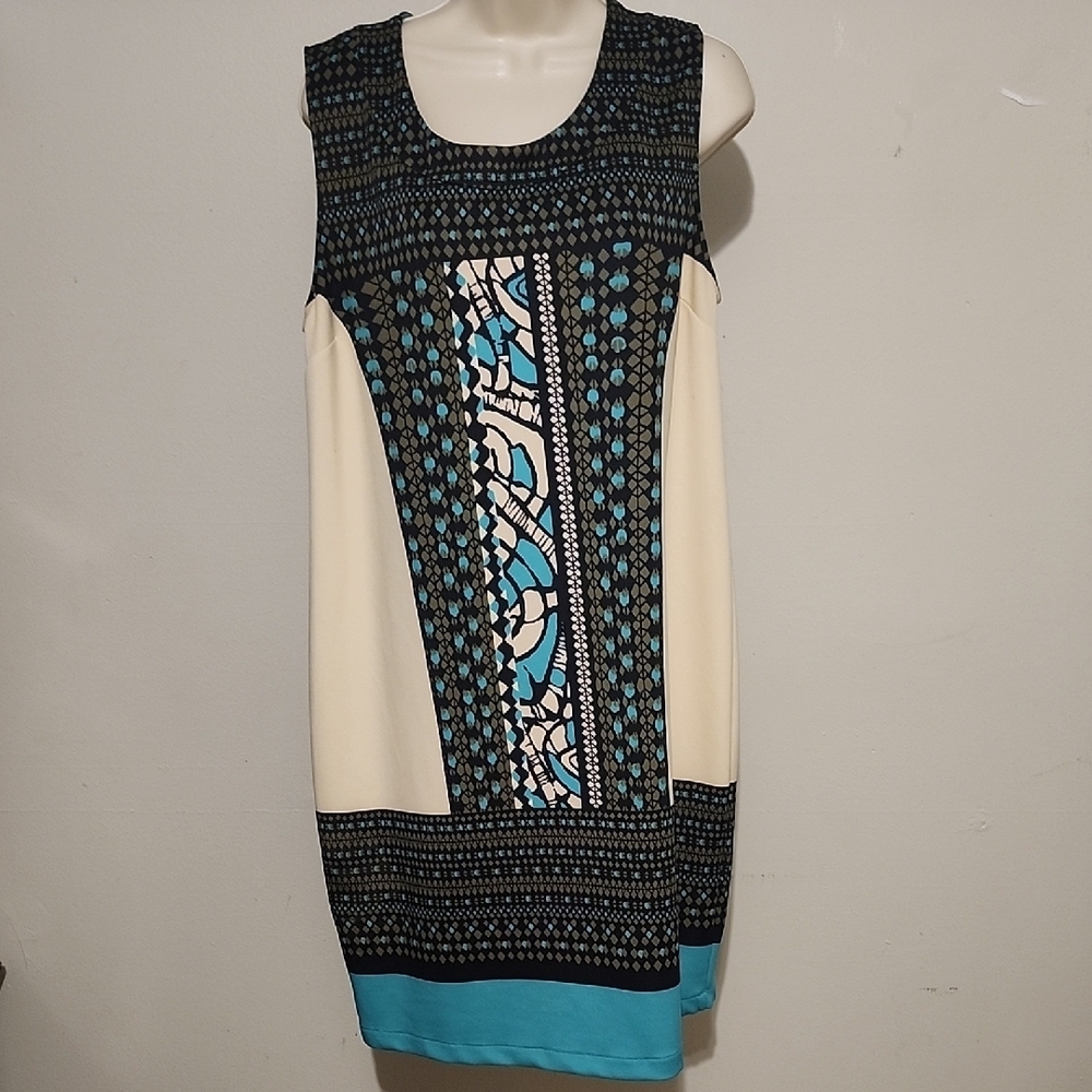 Elegant Sleeveless Patterned Dress
